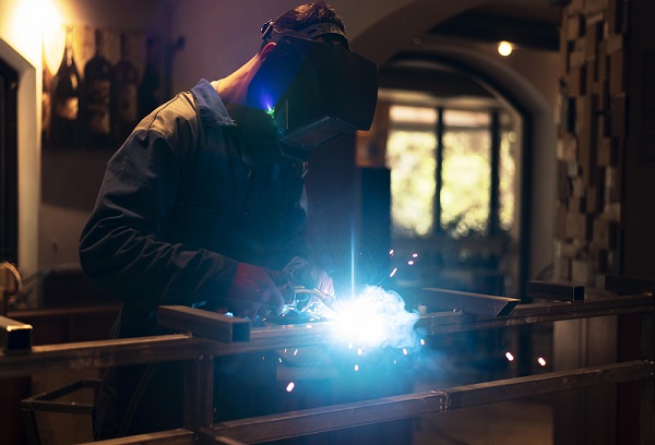 مزایا و معایب شغل جوشکاری