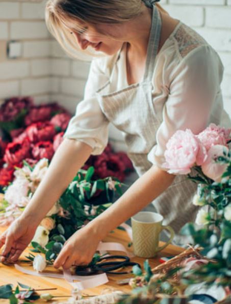 درآمد شغل گل آرایی