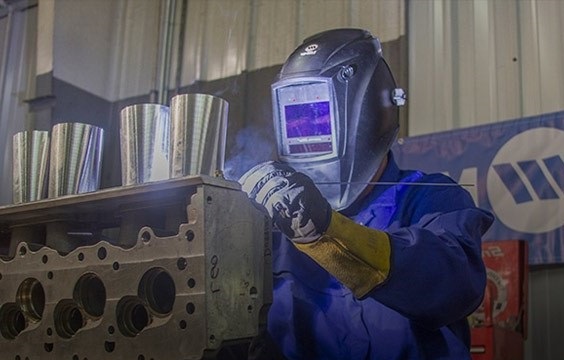 مراحل آمادهسازی سرسیلندر برای جوشکاری